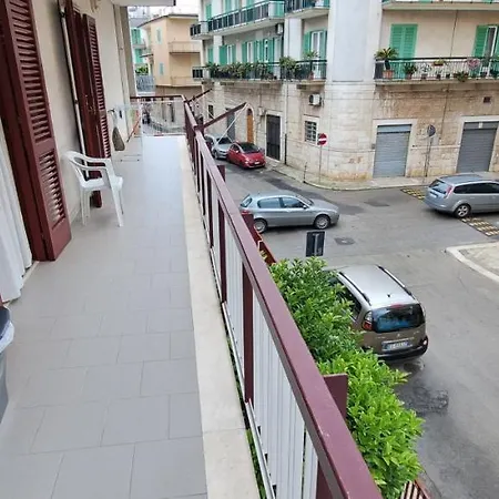 Sunflowers House Giovinazzo Exterior photo