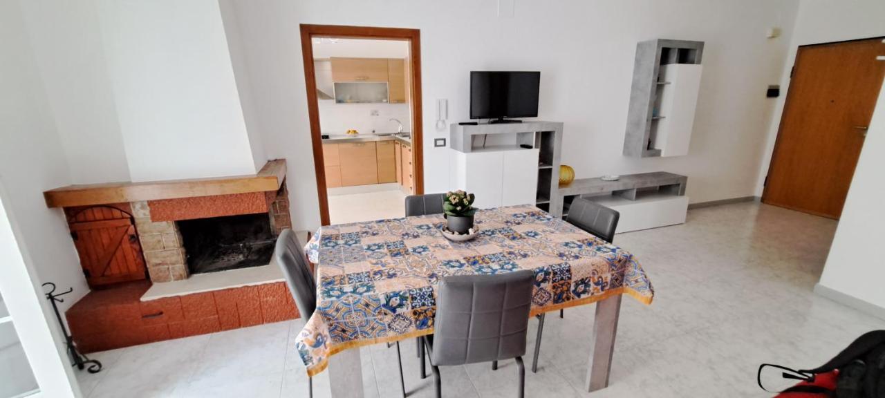 Sunflowers House Apartment